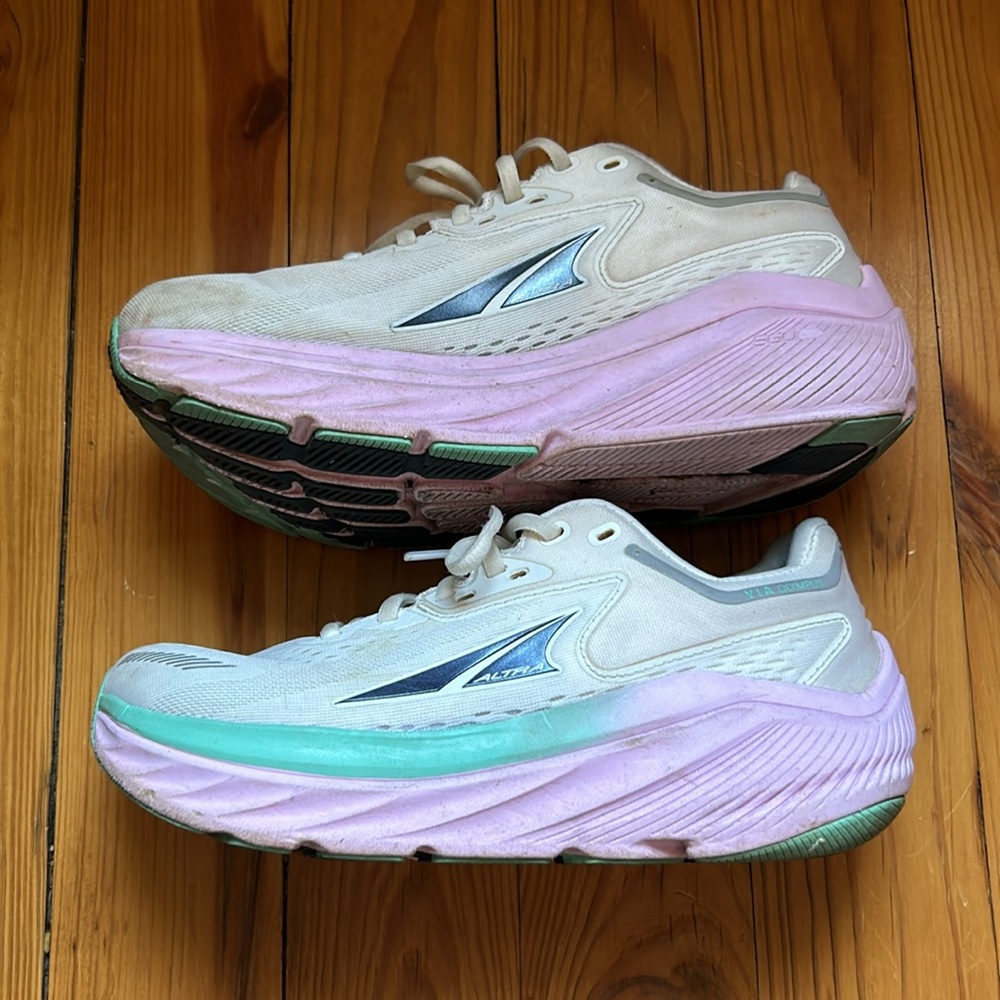 Altra Via Olympus 7.5 running shoes